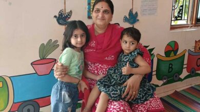ममता, समर्पण और संकल्प की मिसाल बनीं आंगनवाड़ी कार्यकर्ता शर्मिला ठाकुर ममता, समर्पण और संकल्प की मिसाल बनीं आंगनवाड़ी कार्यकर्ता शर्मिला ठाकुर