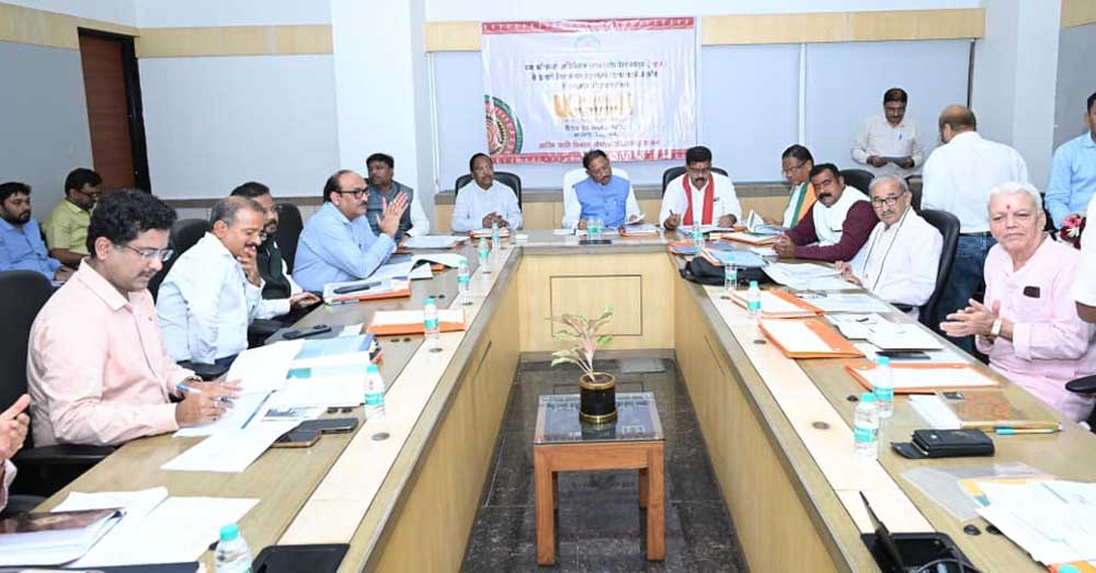 मुख्यमंत्री विष्णु देव साय की अध्यक्षता में वन अधिकार अधिनियम (FRA) एवं पेसा कानून (PESA) के प्रभावी क्रियान्वयन हेतु गठित टास्क फोर्स की पहली बैठक संपन्न मुख्यमंत्री विष्णु देव साय की अध्यक्षता में वन अधिकार अधिनियम (FRA) एवं पेसा कानून (PESA) के प्रभावी क्रियान्वयन हेतु गठित टास्क फोर्स की पहली बैठक संपन्न