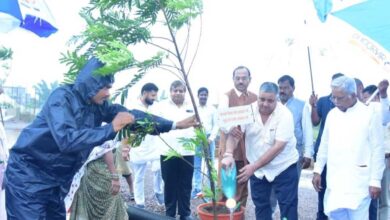 ‘एक पेड़ माँ के नाम’ अभियान से पर्यावरण संरक्षण का संदेश, मंत्री  राजेश अग्रवाल ने किया वृक्षारोपण