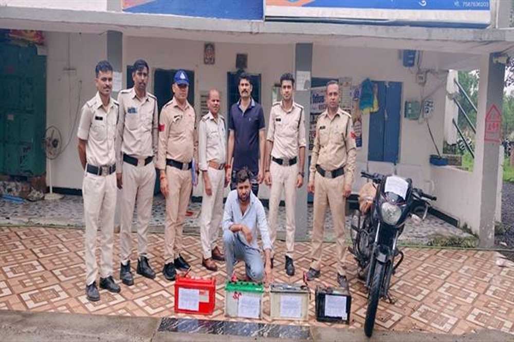मध्यप्रदेश पुलिस की संपत्त्ति संबंधी अपराधों के विरूद्ध प्रभावी कार्यवाही विगत 15 दिनों में चोरी की लगभग 1 करोड़ 50 लाख रूपए से अधिक की संपत्ति जब्त मध्यप्रदेश पुलिस की संपत्त्ति संबंधी अपराधों के विरूद्ध प्रभावी कार्यवाही विगत 15 दिनों में चोरी की लगभग 1 करोड़ 50 लाख रूपए से अधिक की संपत्ति जब्त