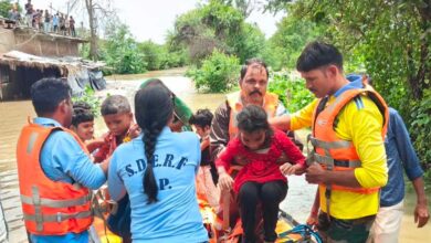 बारिश और बाढ़ के बीच मध्यप्रदेश पुलिस का रेस्क्यू ऑपरेशन—SDERF एवं होमगार्ड्स ने बचाईं 98 जिंदगियां