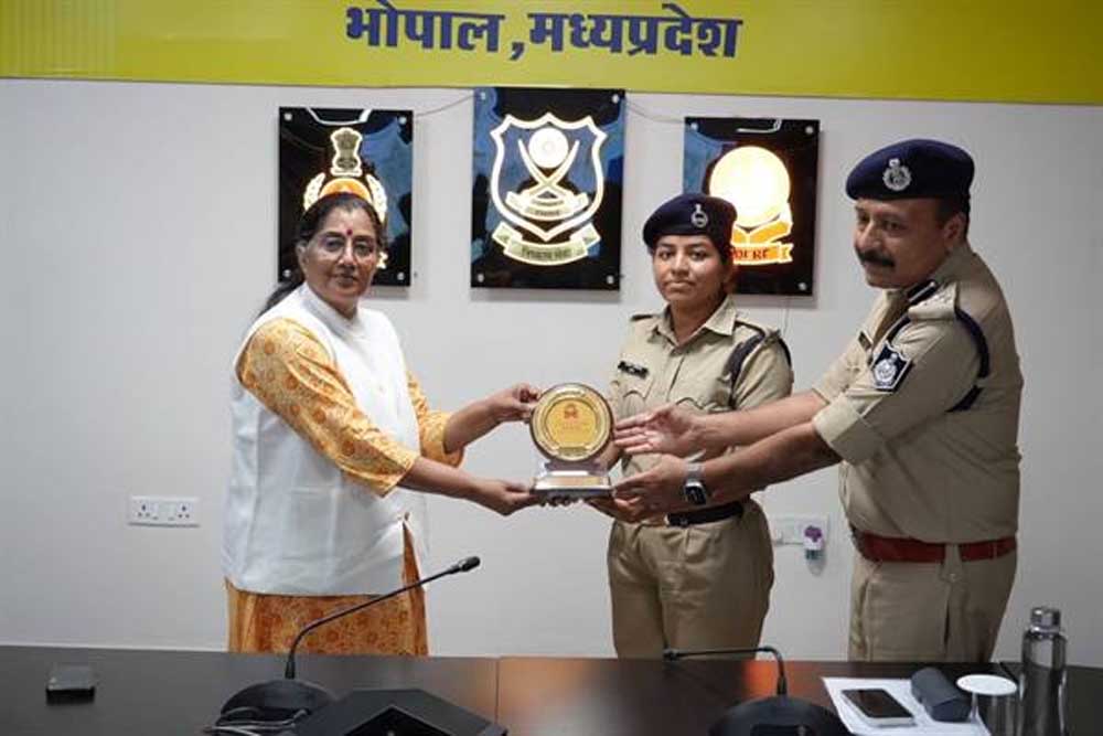 एसडीईआरएफ के 90 दिवसीय बेसिक प्रशिक्षण का सफल समापन एसडीईआरएफ के 90 दिवसीय बेसिक प्रशिक्षण का सफल समापन