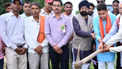 भौतिक प्रगति के साथ अपनी समृद्ध परंपरा और मानवीय मूल्यों को सहेजकर रखना ही सच्चा विकास- मंत्री टंक राम वर्मा भौतिक प्रगति के साथ अपनी समृद्ध परंपरा और मानवीय मूल्यों को सहेजकर रखना ही सच्चा विकास- मंत्री टंक राम वर्मा