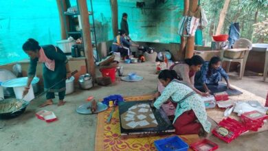 उद्यमिता की नई मिसाल बस्तर की महिलाओं ने तैयार की बिना शक्कर वाली ऑर्गेनिक काजू-कतली