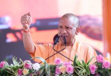 मुख्यमंत्री ने विभिन्न योजनाओं के लाभार्थियों को किया सम्मानित