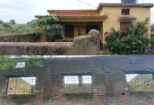 कक्षा 1 से 5 तक के सभी बच्चे आज आंगनवाड़ी में पढ़ने को मजबूर है।