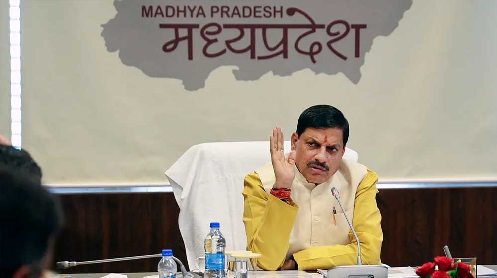 दतिया उपचुनाव के बाद ‘मोहन मंत्रिमंडल’ में बड़ा फेरबदल! नॉन-परफॉर्मिंग अफसरों पर गिर सकती है गाज दतिया उपचुनाव के बाद ‘मोहन मंत्रिमंडल’ में बड़ा फेरबदल! नॉन-परफॉर्मिंग अफसरों पर गिर सकती है गाज