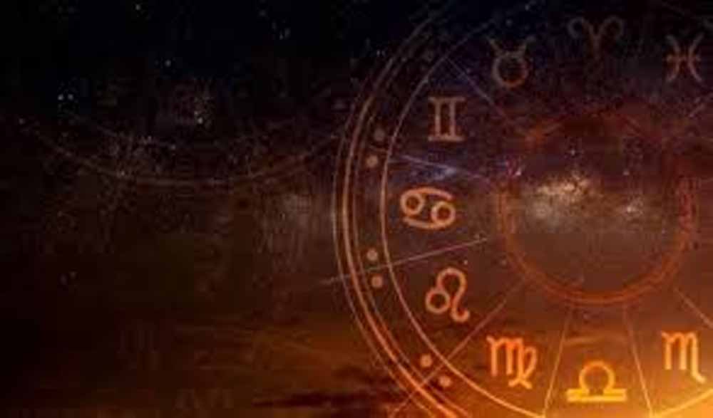 आज का राशिफल 22 अगस्त: : 12 राशियों के लिए कैसा रहेगा दिन, जानें किसे मिलेगा खुशियों का साथ