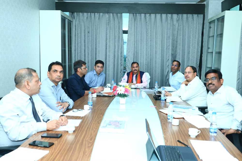 स्वास्थ्य अधोसंरचना को मिलेगी नई गति: स्वास्थ्य मंत्री श्याम बिहारी जायसवाल स्वास्थ्य अधोसंरचना को मिलेगी नई गति: स्वास्थ्य मंत्री श्याम बिहारी जायसवाल