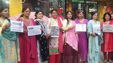 स्वदेशी फैशन शो में आत्मसमर्पित महिलाओं ने बढ़ाया आत्मविश्वास, रैंप पर दिखाया हुनर