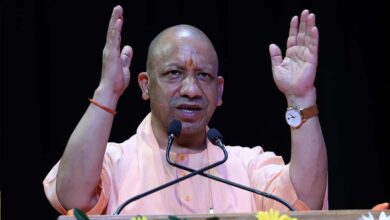 आज कोई धमकी देता है कि दंगा करवा देंगे तो कहता हूं ‘आओ बच्चू, करा कर देख लो समझ मे आ जायेगा : सीएम योगी आज कोई धमकी देता है कि दंगा करवा देंगे तो कहता हूं ‘आओ बच्चू, करा कर देख लो समझ मे आ जायेगा : सीएम योगी