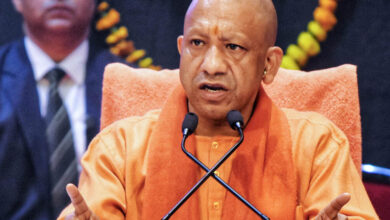यूपी में महिलाओं के लिए बड़ा चुनावी दांव! पहले ₹20 हजार, फिर ₹30 हजार देने की तैयारी यूपी में महिलाओं के लिए बड़ा चुनावी दांव! पहले ₹20 हजार, फिर ₹30 हजार देने की तैयारी