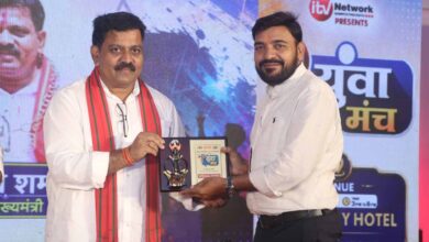 उपमुख्यमंत्री विजय शर्मा ने युवा मंच में किया सम्मानित