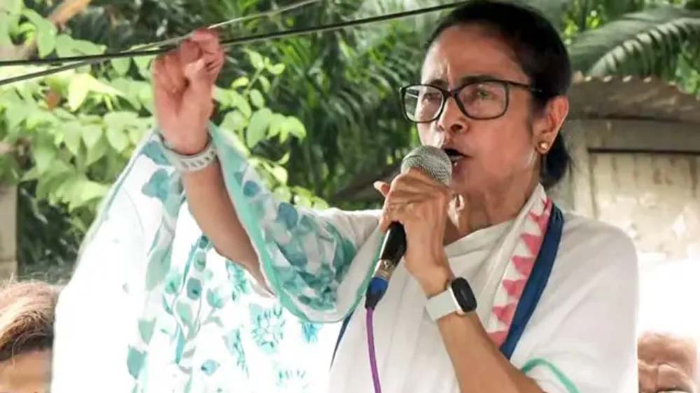ममता बनर्जी समेत 14 TMC उम्मीदवारों को हराने की साजिश का दावा, अभिषेक पर ऋतब्रत ने लगाए आरोप ममता बनर्जी समेत 14 TMC उम्मीदवारों को हराने की साजिश का दावा, अभिषेक पर ऋतब्रत ने लगाए आरोप
