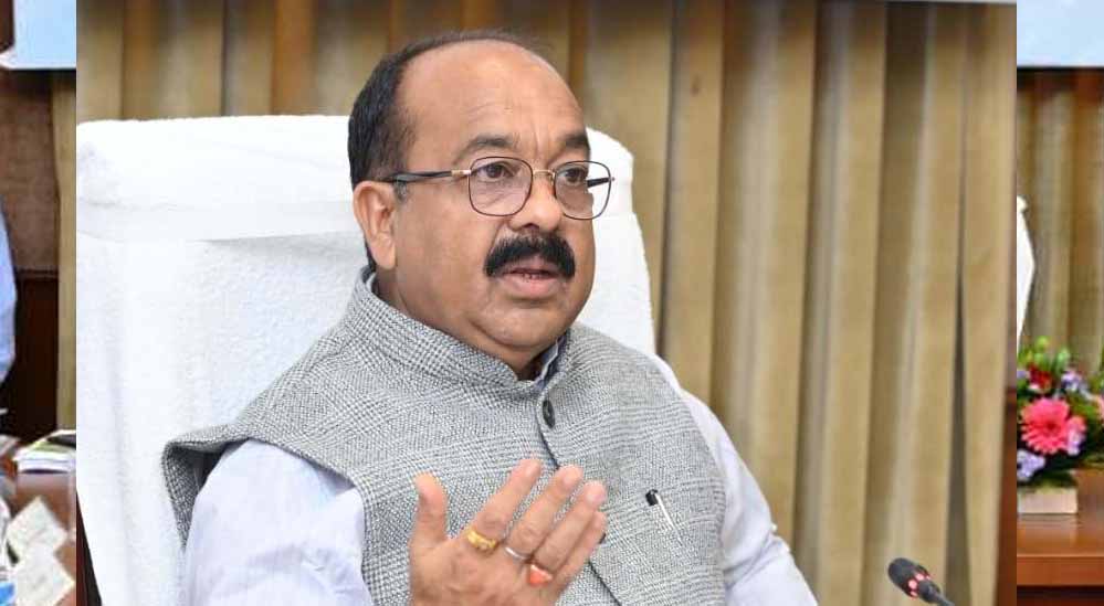 रायपुर : सुबह शहर में निकलें अधिकारी, जमीनी हकीकत देखें और काम कराएं : अरुण साव रायपुर : सुबह शहर में निकलें अधिकारी, जमीनी हकीकत देखें और काम कराएं : अरुण साव