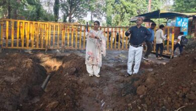 मुख्य नगर पालिका अधिकारी ने सीसी रोड निर्माण कार्य का किया निरीक्षण
