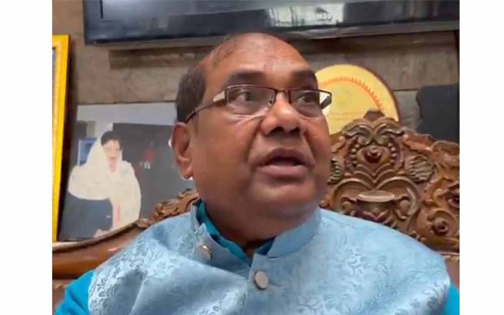 अखिलेश रोज गढ़ते हैं फर्जी नैरेटिव, बंधुराष्ट्र के लिए राष्ट्र प्रथम जरूरी- बृजलाल अखिलेश रोज गढ़ते हैं फर्जी नैरेटिव, बंधुराष्ट्र के लिए राष्ट्र प्रथम जरूरी- बृजलाल