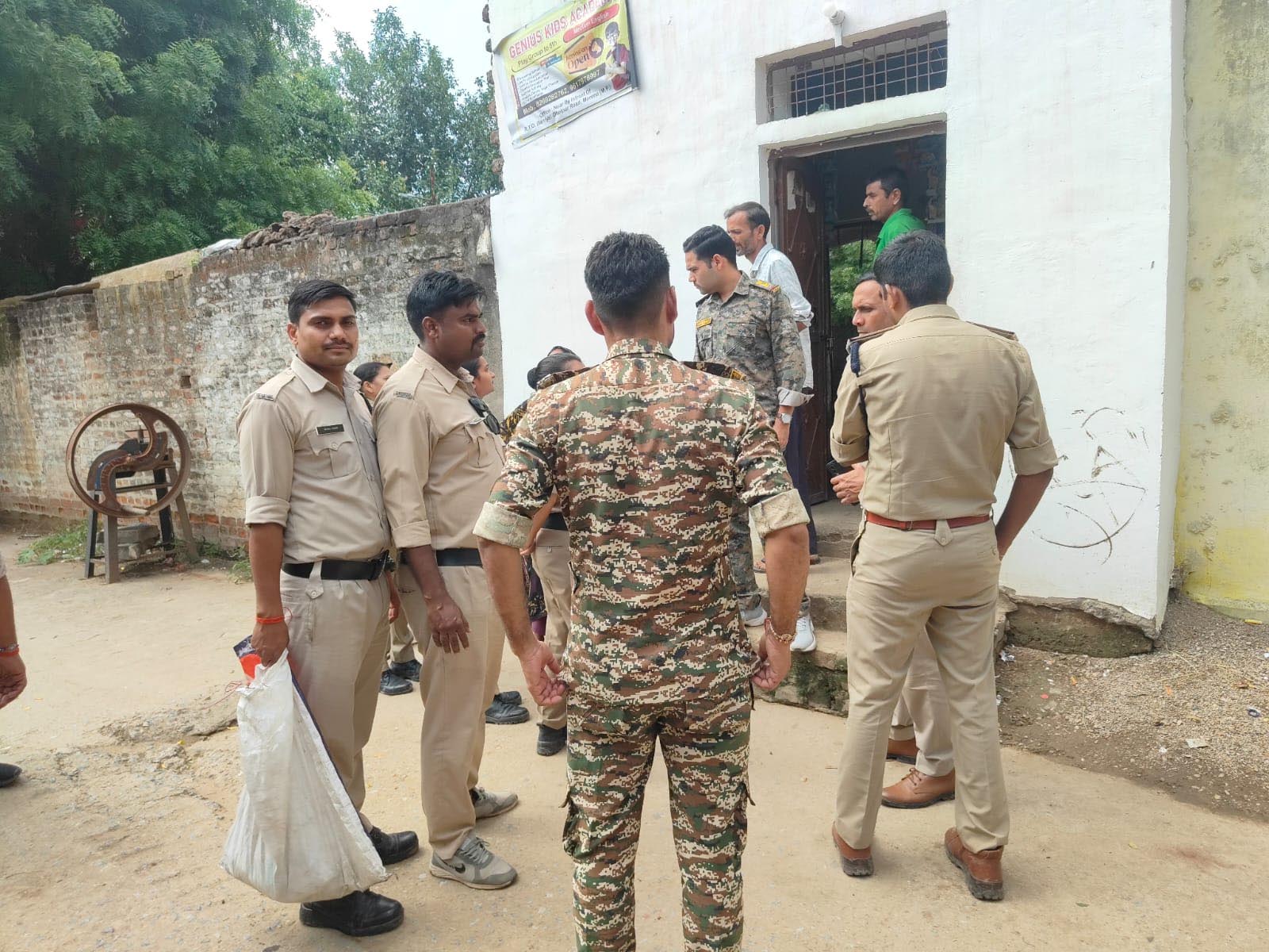 अवैध शराब के विरुद्ध आबकारी विभाग की कार्रवाई