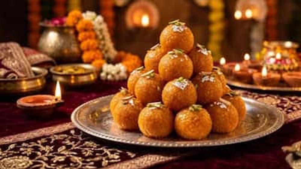 गणेशोत्सव पर घर में बनाएं दानेदार मोतीचूर लड्डू, बिना झारे के जानें आसान रेसिपी गणेशोत्सव पर घर में बनाएं दानेदार मोतीचूर लड्डू, बिना झारे के जानें आसान रेसिपी