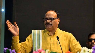 सुरक्षा मानकों के साथ आतिशबाजी कारोबार को बढ़ावा देना सरकार की प्राथमिकता : ब्रजेश पाठक
