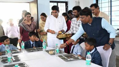 ​रायपुर : कुपोषण पर कड़ा प्रहार : नारायणपुर के 13 हजार से अधिक स्कूली बच्चों को अब रोजाना मिलेगा मुफ़्त पौष्टिक नाश्ता