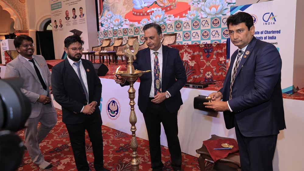 आईसीएआई भोपाल शाखा द्वारा नवनिर्वाचित चार्टर्ड अकाउंटेंट्स हेतु भव्य दीक्षांत समारोह का आयोजन आईसीएआई भोपाल शाखा द्वारा नवनिर्वाचित चार्टर्ड अकाउंटेंट्स हेतु भव्य दीक्षांत समारोह का आयोजन