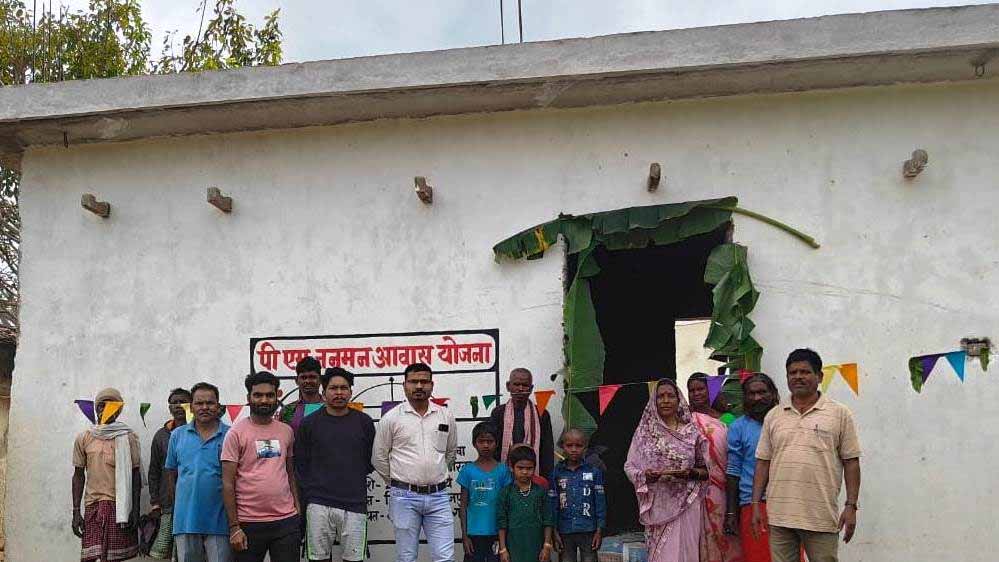 बलरामपुर जिले के 6 हजार 968 परिवारों को मिला अपना पक्का आशियाना बलरामपुर जिले के 6 हजार 968 परिवारों को मिला अपना पक्का आशियाना