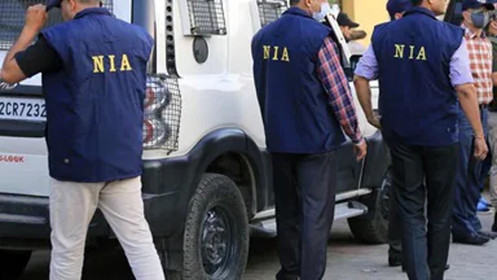 NIA की चार्जशीट में बड़ा खुलासा, जूतों में छिपाकर दुबई भेजे गए 12 भारतीय SIM कार्ड