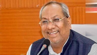मछुआरा समाज के वोटों की दलाली करने वालों से रहें सावधान: संजय निषाद