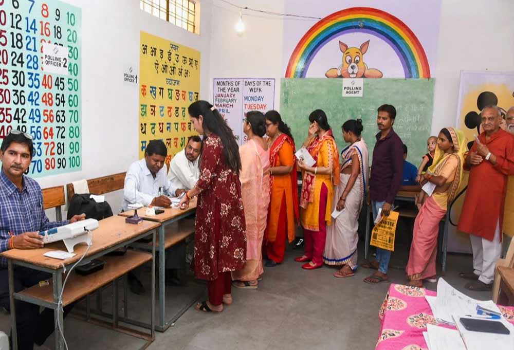 2029 लोकसभा चुनाव में बढ़ेंगे मतदान केंद्र, 46% ज्यादा होंगे पोलिंग स्टेशन; RTI से खुलासा