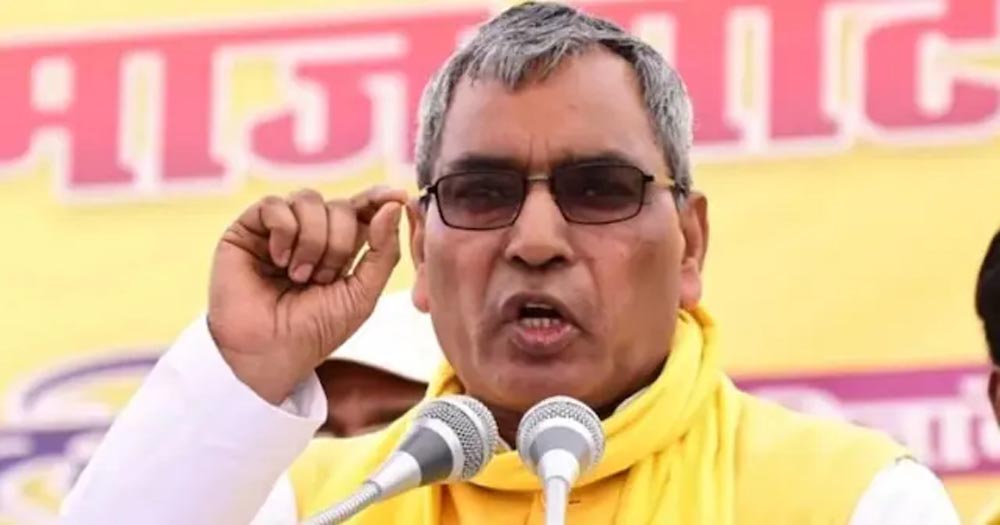सत्ता के लिए व्याकुल हैं अखिलेश, मोदी-योगी का विकास नहीं दिख रहा… राजभर का सपा पर तीखा हमला सत्ता के लिए व्याकुल हैं अखिलेश, मोदी-योगी का विकास नहीं दिख रहा… राजभर का सपा पर तीखा हमला