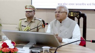आंगनवाड़ी, प्राथमिक विद्यालयों में स्क्रीनिंग कैम्प लगाए : राज्यपाल पटेल