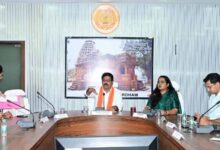 रायपुर : उप मुख्यमंत्री विजय शर्मा ने कबीरधाम के गौसेवकों एवं अधिकारियों की ली बैठक