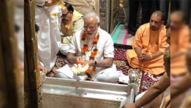 PM मोदी के जन्मदिन पर काशी में दिग्गजों ने की बाबा विश्वनाथ की पूजा, मांगा स्वस्थ जीवन का आशीर्वाद