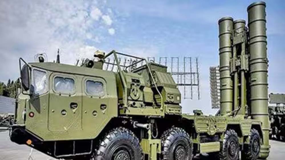 चीन-पाकिस्तान की बढ़ी टेंशन! भारत को S-400 के 5 और स्क्वाड्रन देगा रूस, ₹50 हजार करोड़ से ज्यादा का प्रस्ताव चीन-पाकिस्तान की बढ़ी टेंशन! भारत को S-400 के 5 और स्क्वाड्रन देगा रूस, ₹50 हजार करोड़ से ज्यादा का प्रस्ताव