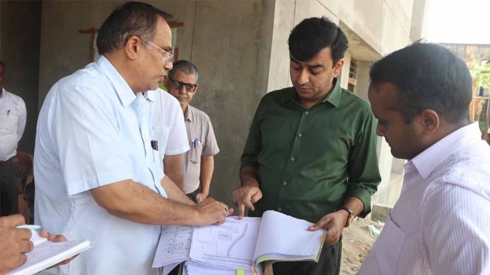 छात्रावास में खेल मैदान करें विकसित, उच्च गुणवत्ता के मटेरियल करें उपयोग :- कलेक्टर छात्रावास में खेल मैदान करें विकसित, उच्च गुणवत्ता के मटेरियल करें उपयोग :- कलेक्टर