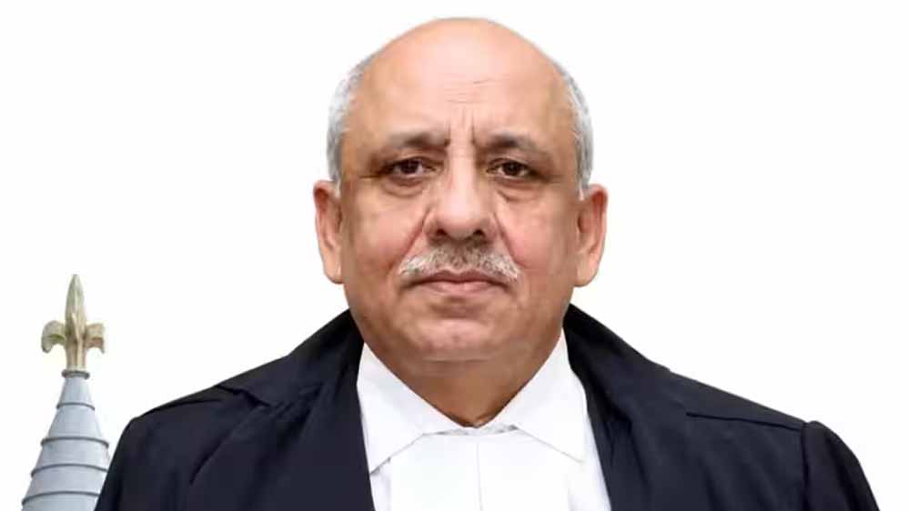 पूर्व हाईकोर्ट जस्टिस का बड़ा ऐलान, PM फंड में देंगे ₹1 करोड़; पत्नी संग करेंगे देहदान