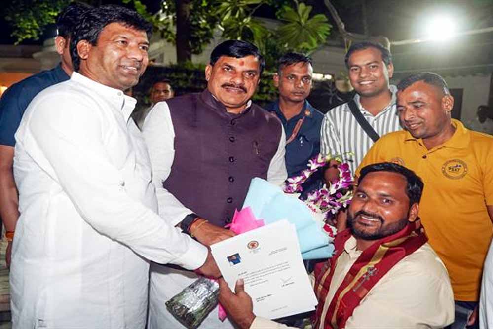 CM डॉ. यादव से पद्म सम्मानित लोहिया की मुलाकात, तीसरी बार इंग्लिश चैनल पार करने निकलेंगे