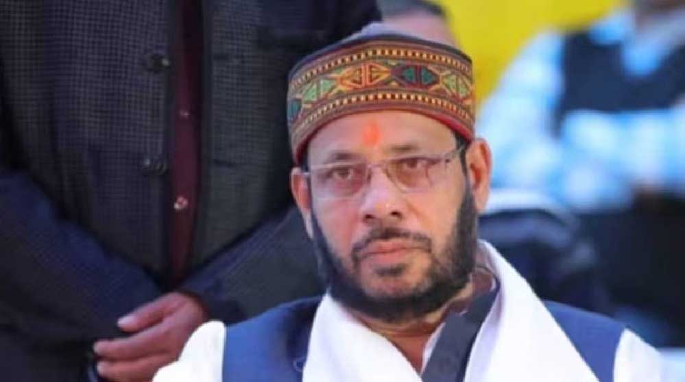 ब्राह्मणों की सहनशीलता को कमजोरी मत समझिए… सपा कार्यालय के बाहर लगी होर्डिंग पर मंत्री मनोज पांडेय का तीखा हमला ब्राह्मणों की सहनशीलता को कमजोरी मत समझिए… सपा कार्यालय के बाहर लगी होर्डिंग पर मंत्री मनोज पांडेय का तीखा हमला