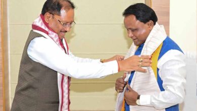 रायपुर : मुख्यमंत्री विष्णु देव साय ने ओडिशा के मुख्यमंत्री मोहन चरण माझी से की सौजन्य भेंट