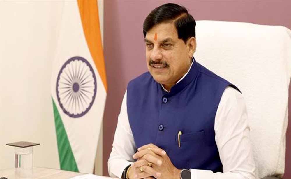 सड़कें होती है क्षेत्र के विकास और समृद्धि का आधार : मुख्यमंत्री डॉ. यादव सड़कें होती है क्षेत्र के विकास और समृद्धि का आधार : मुख्यमंत्री डॉ. यादव