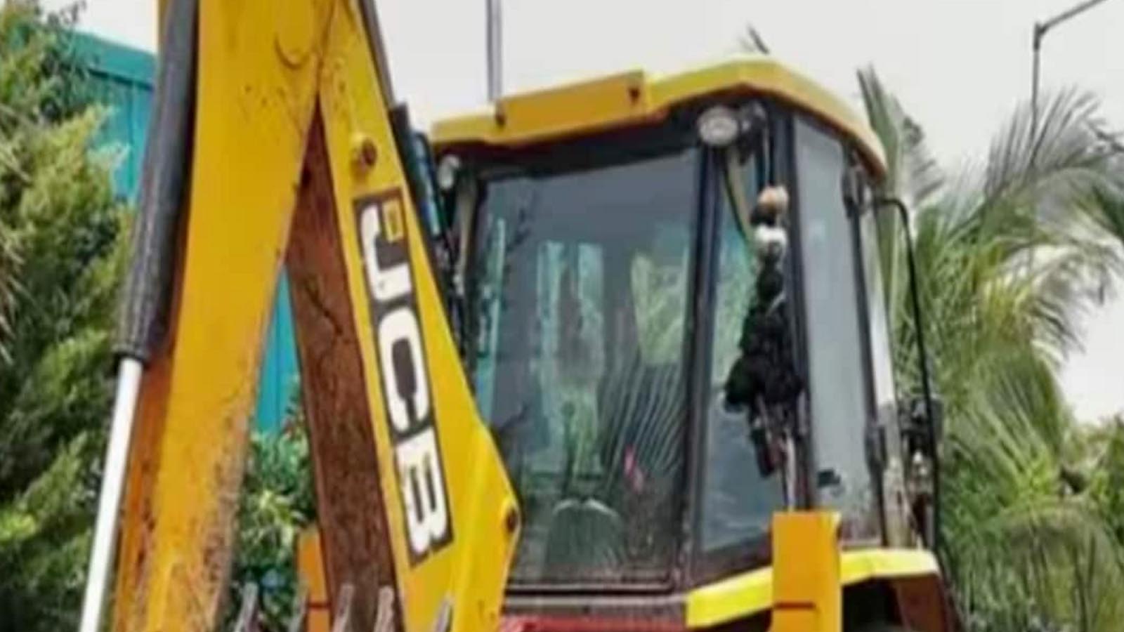 लखनऊ में 160 जर्जर इमारतों पर चलेगा बुलडोजर, सेफ्टी ऑडिट के बाद होगा फैसला लखनऊ में 160 जर्जर इमारतों पर चलेगा बुलडोजर, सेफ्टी ऑडिट के बाद होगा फैसला
