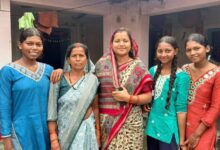 मंत्री लक्ष्मी राजवाड़े पहुंचीं ग्राम कुंजनगर, महिलाओं से किया आत्मीय संवाद