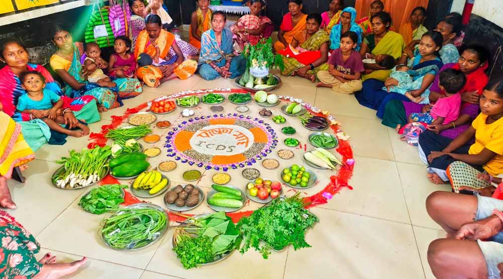 बच्चों की थाली बनी सामूहिक जिम्मेदारी, प्रदेश के सभी आंगनबाड़ी केंद्रों में पोषण और स्वच्छता पर जोर बच्चों की थाली बनी सामूहिक जिम्मेदारी, प्रदेश के सभी आंगनबाड़ी केंद्रों में पोषण और स्वच्छता पर जोर