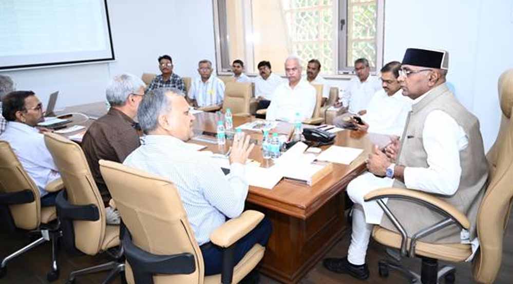 उच्च गुणवत्ता के बीज के लिए बनेगी कमेटी, मंत्री सारंग ने दिए निर्देश उच्च गुणवत्ता के बीज के लिए बनेगी कमेटी, मंत्री सारंग ने दिए निर्देश
