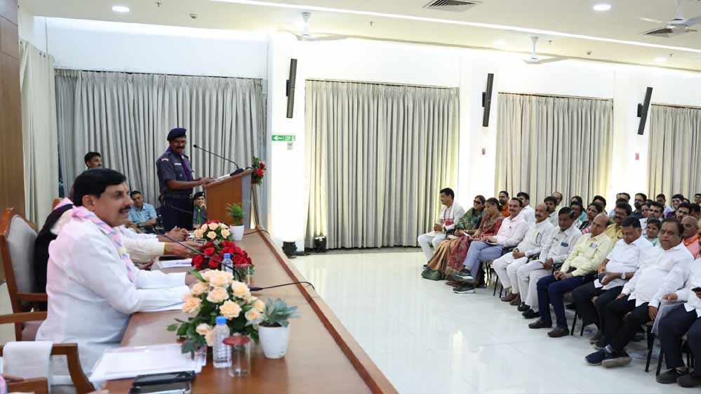 सिंहस्थ सेवादूतों के लिए भोपाल में बनेगा अत्याधुनिक ट्रेनिंग सेंटर : मुख्यमंत्री डॉ. यादव सिंहस्थ सेवादूतों के लिए भोपाल में बनेगा अत्याधुनिक ट्रेनिंग सेंटर : मुख्यमंत्री डॉ. यादव