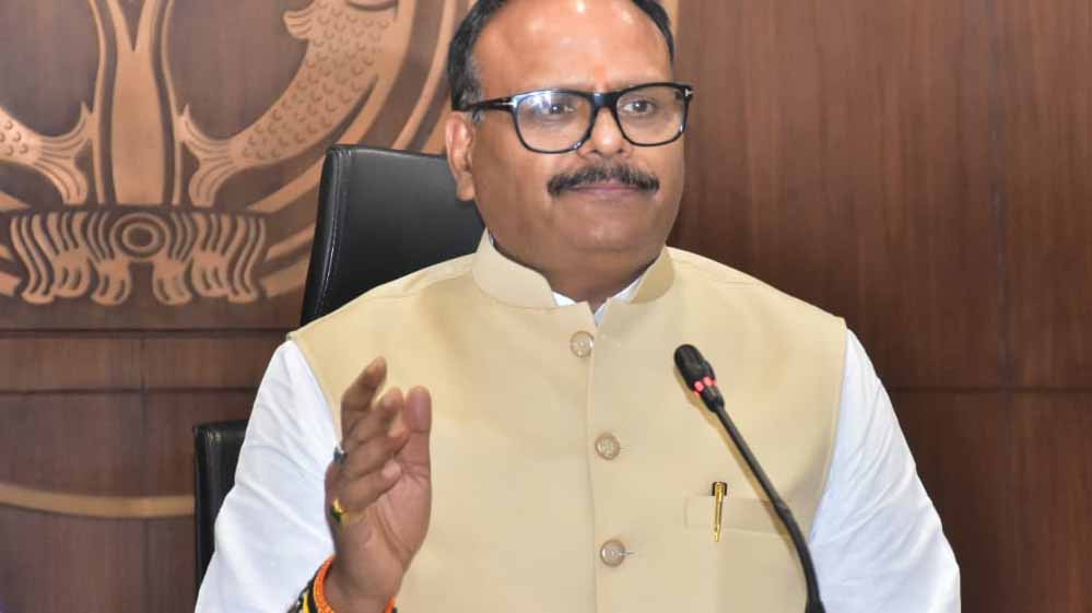 अखिलेश यादव कुछ भी कर लें, सफल नहीं होंगे- ब्रजेश पाठक अखिलेश यादव कुछ भी कर लें, सफल नहीं होंगे- ब्रजेश पाठक