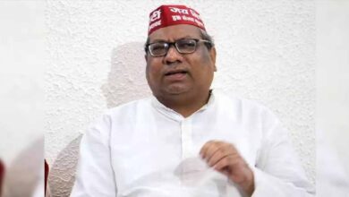 अखिलेश मल्लाह समाज के बेटे को विधान परिषद का नेता बनाते तो वह निषाद समाज की आवाज उठाता: मंत्री संजय निषाद अखिलेश मल्लाह समाज के बेटे को विधान परिषद का नेता बनाते तो वह निषाद समाज की आवाज उठाता: मंत्री संजय निषाद