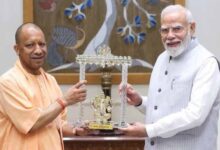 PM मोदी से मिले CM योगी, PM आवास पर लंबी बैठक; इन अहम मुद्दों पर हुई चर्चा