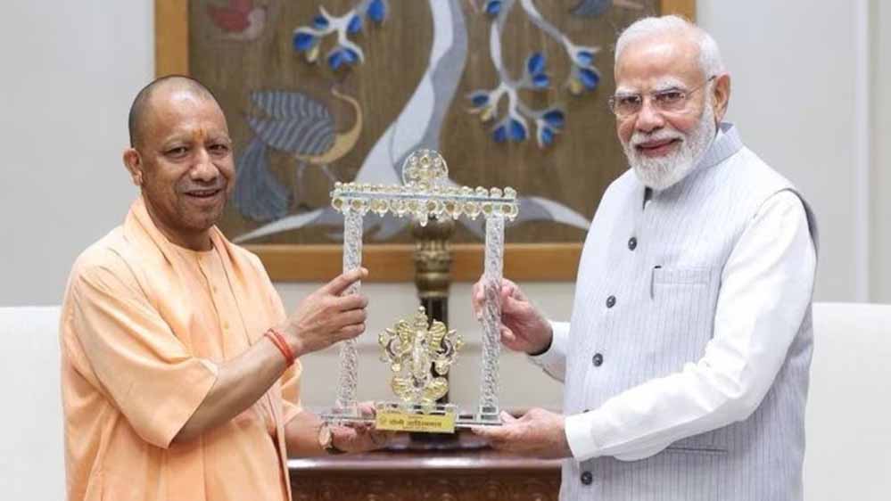 PM मोदी से मिले CM योगी, PM आवास पर लंबी बैठक; इन अहम मुद्दों पर हुई चर्चा PM मोदी से मिले CM योगी, PM आवास पर लंबी बैठक; इन अहम मुद्दों पर हुई चर्चा